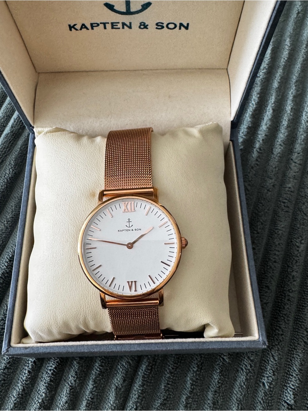 Brand new, never worn Kapten & Son Rose Gold Mesh Watch with White Dial